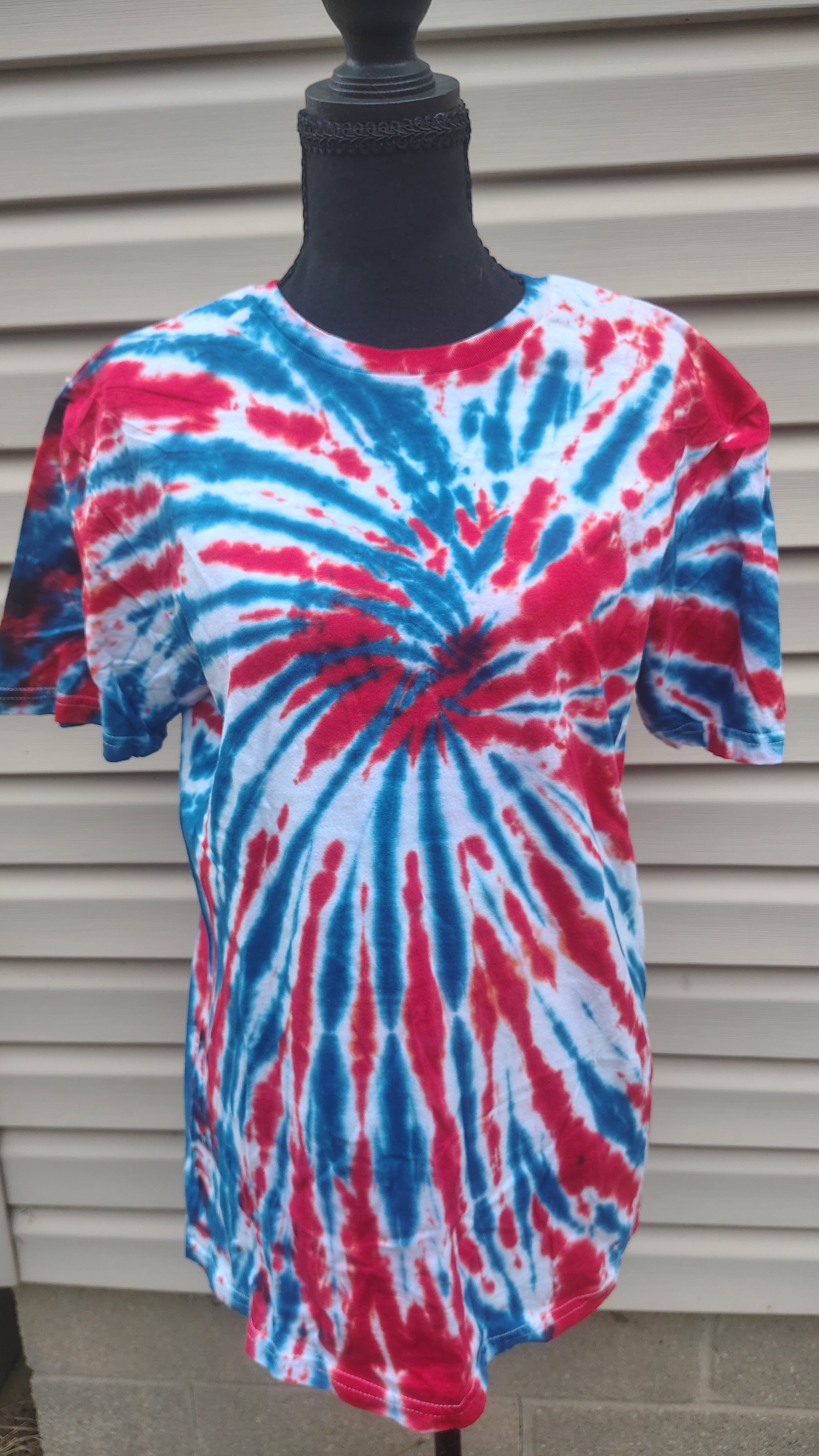 Red, White & Weird