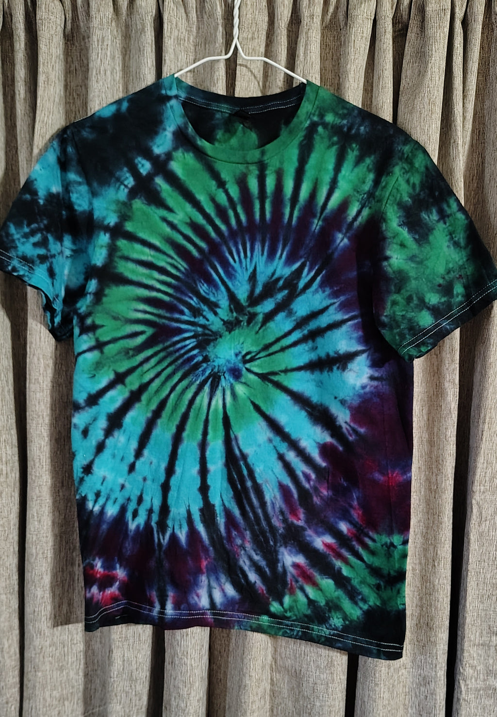 Emerald & Teal Tie Dye Shirt – Adult Small – Handmade Spiral Tee – Gildan Softstyle