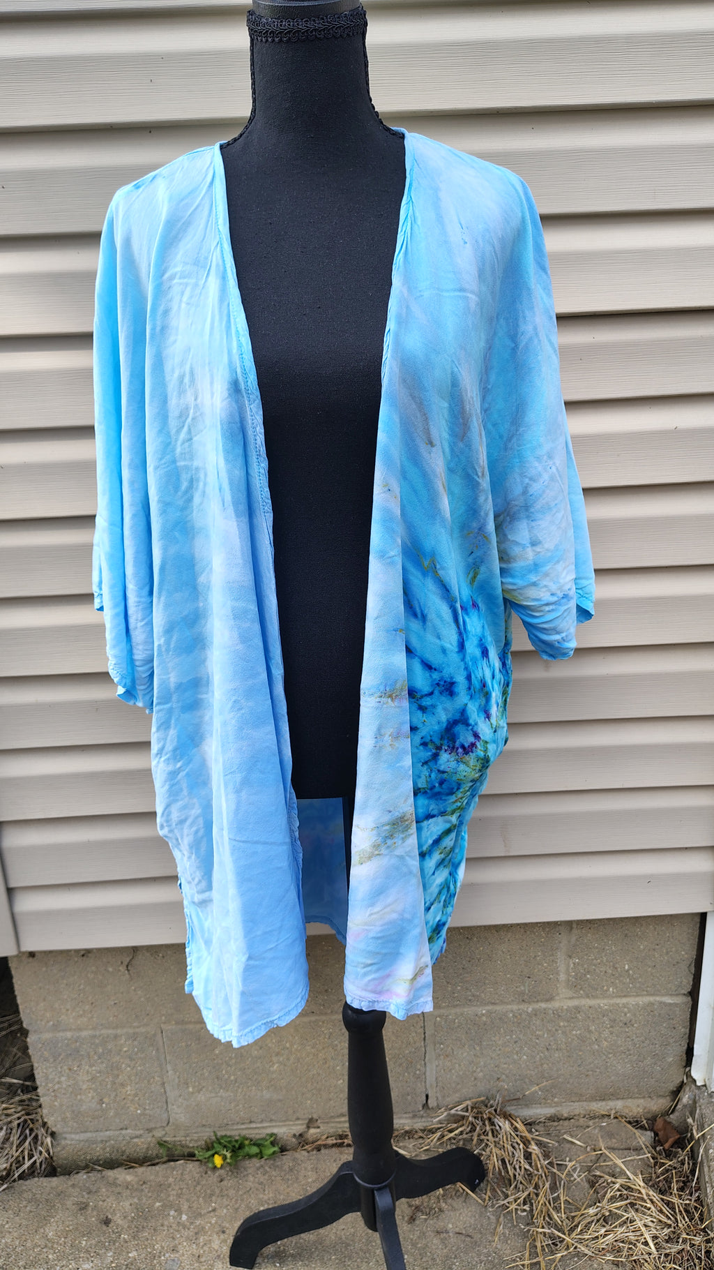 Ocean Mist Kimono – L/XL – Handmade Ice-Dye Lightweight Layer