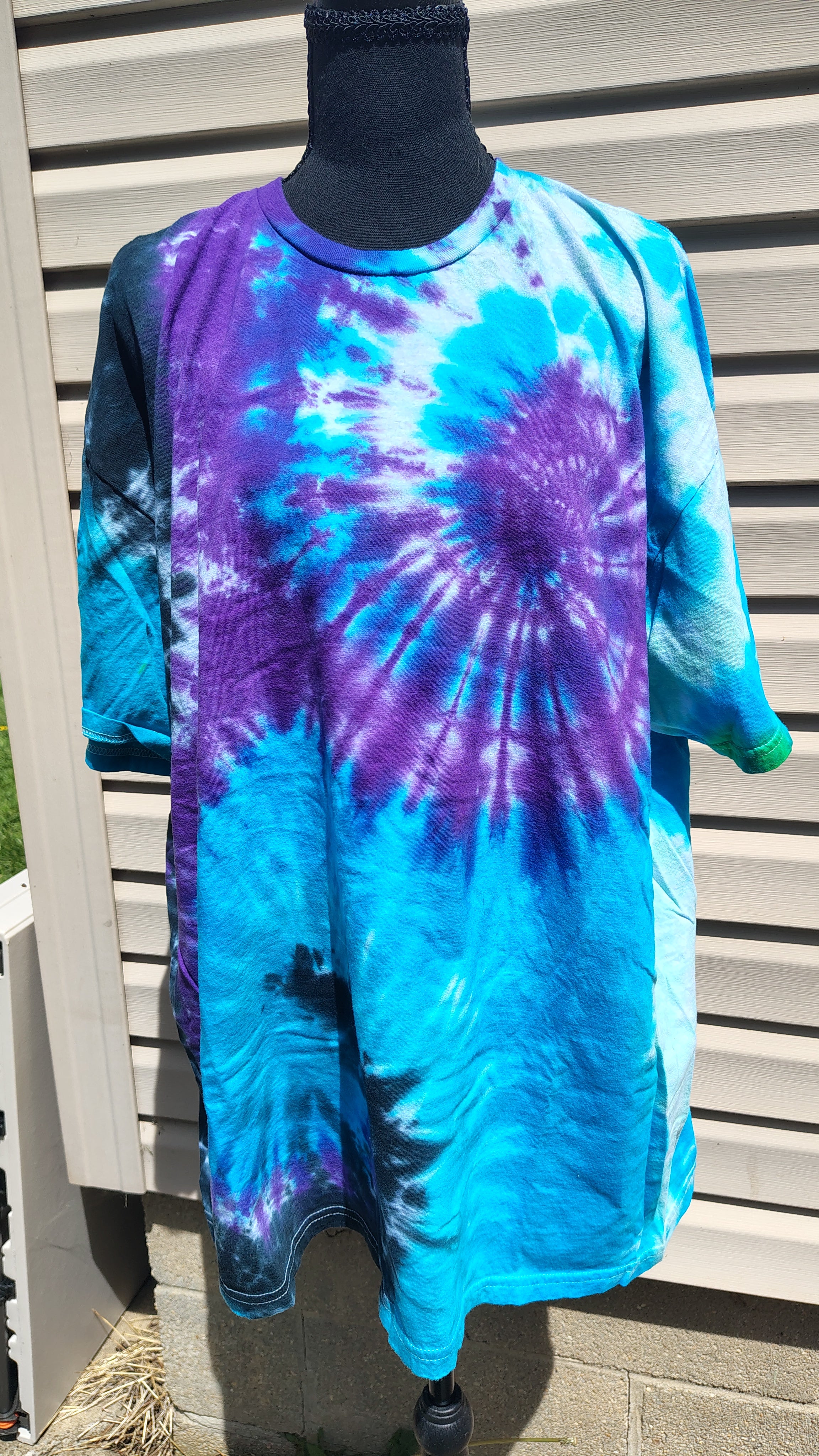 Midnight Lagoon Spiral - Adult 2X - Handmade Tie-Dye